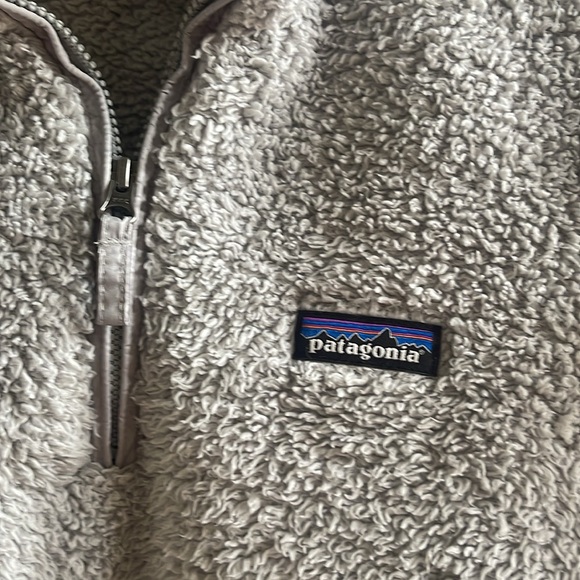 Patagonia Women’s Fleece 1/4 Zip Pullover - Picture 2 of 4